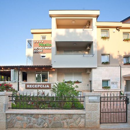 Apartments Maslina II Njivice Εξωτερικό φωτογραφία