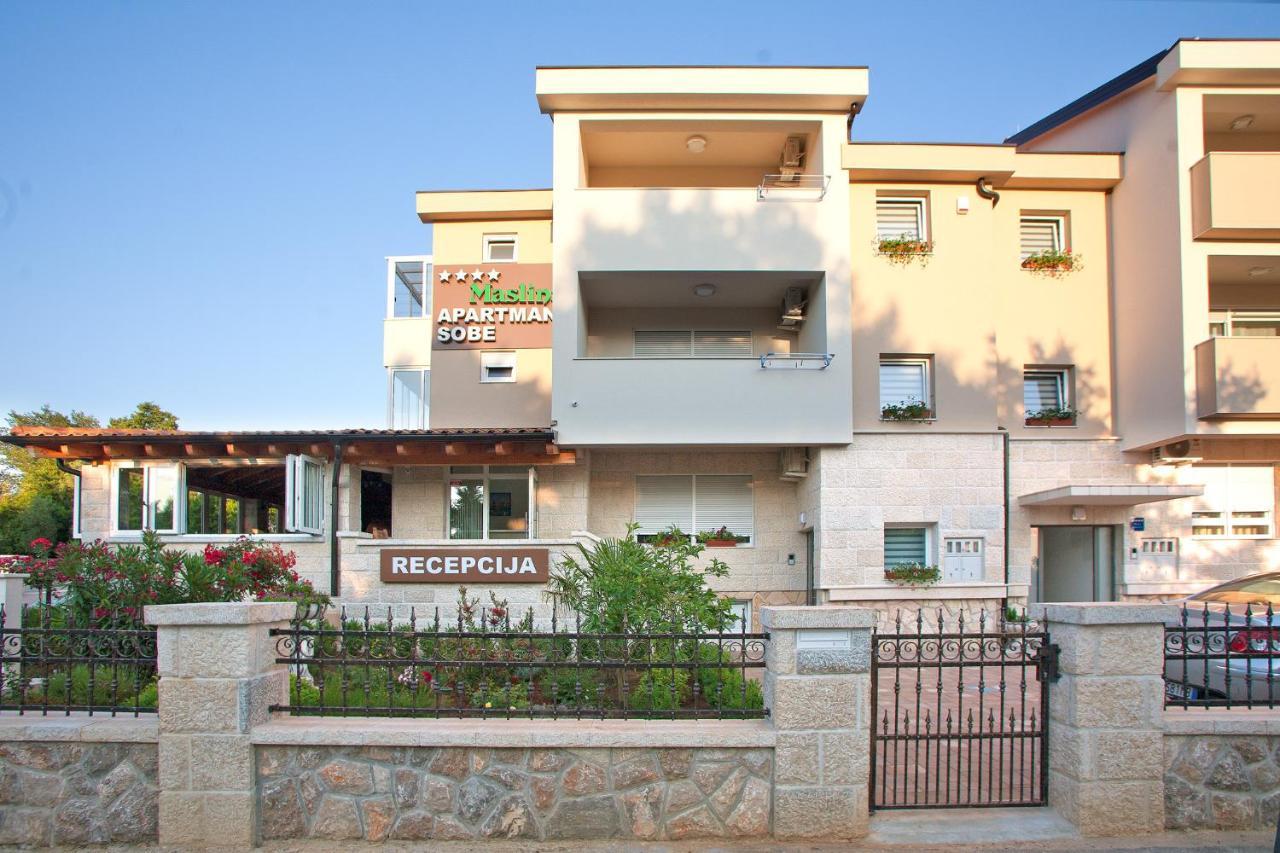 Apartments Maslina II Njivice Εξωτερικό φωτογραφία
