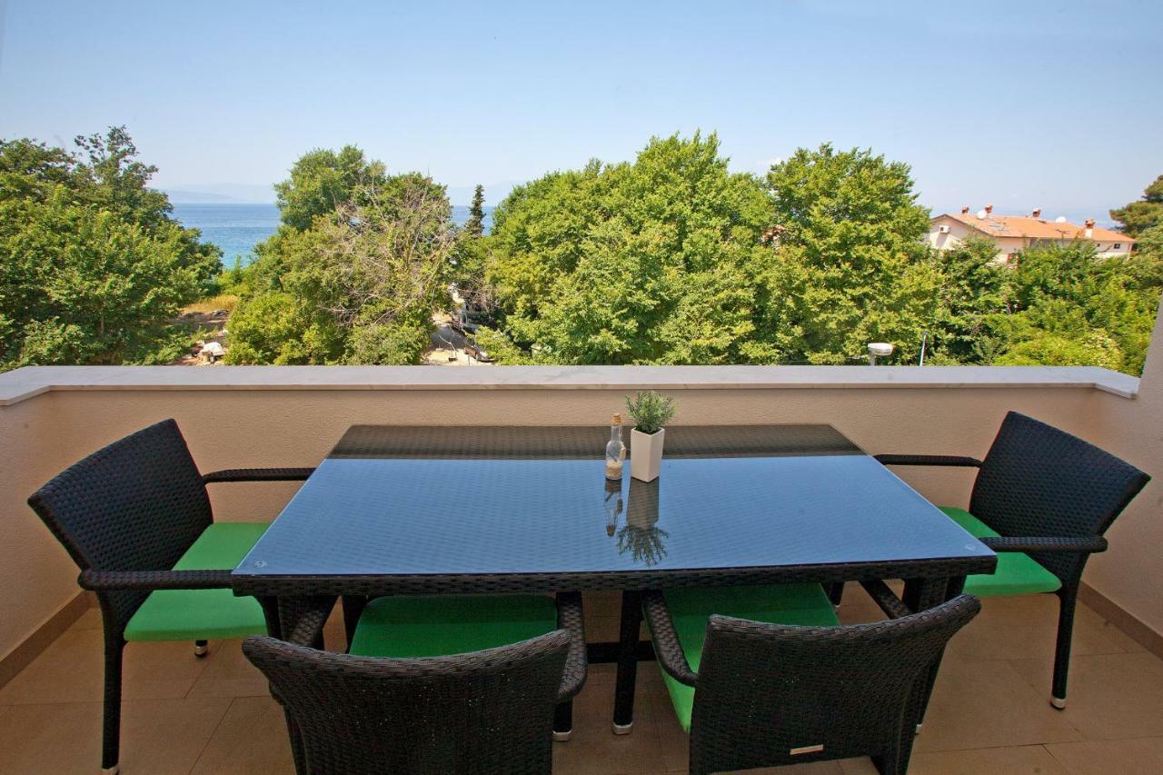 Apartments Maslina II Njivice Εξωτερικό φωτογραφία
