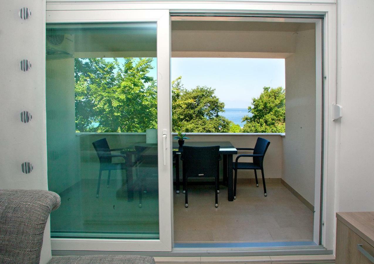 Apartments Maslina II Njivice Εξωτερικό φωτογραφία
