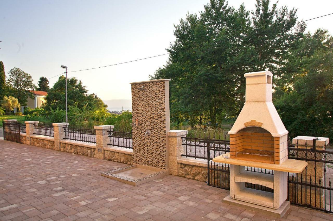Apartments Maslina II Njivice Εξωτερικό φωτογραφία