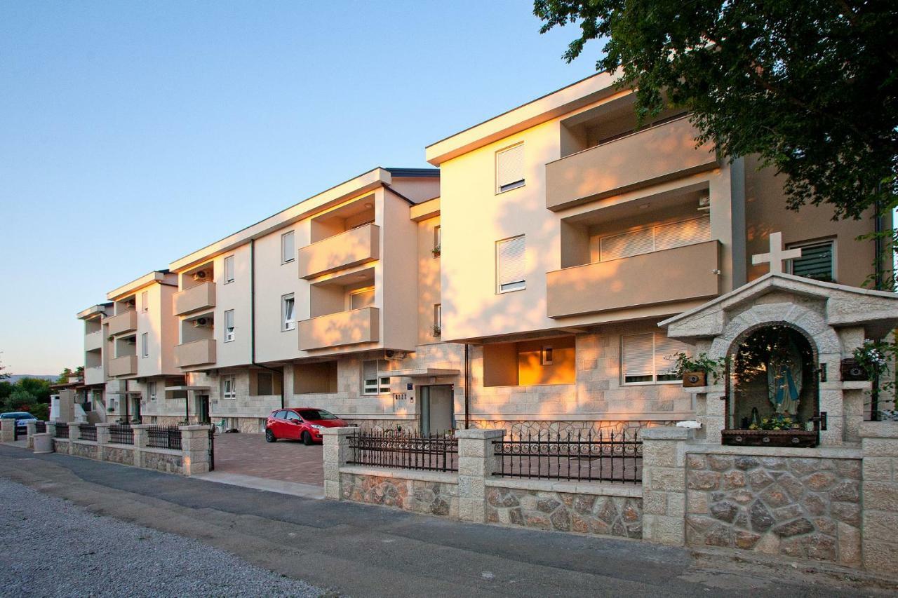 Apartments Maslina II Njivice Εξωτερικό φωτογραφία