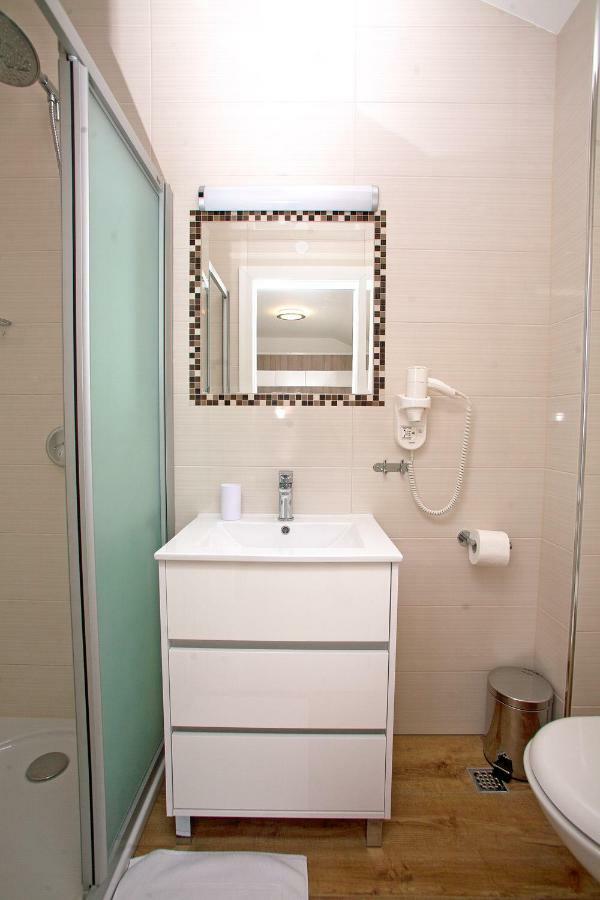 Apartments Maslina II Njivice Εξωτερικό φωτογραφία
